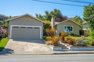 721 Elm Dr, Petaluma, CA 94952 - Photo 1