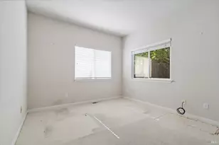 602 Deerfield Ln, Petaluma, CA 94952 - Photo 23