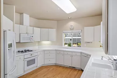 602 Deerfield Lane, Petaluma, CA 94952 - Photo 15