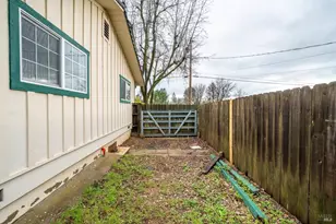 3586 E Keswick Dam Rd, Redding, CA 96003 - Photo 27