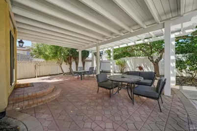 424 Donaldson Court, Suisun City, CA 94585 - Photo 33