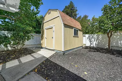 424 Donaldson Court, Suisun City, CA 94585 - Photo 37