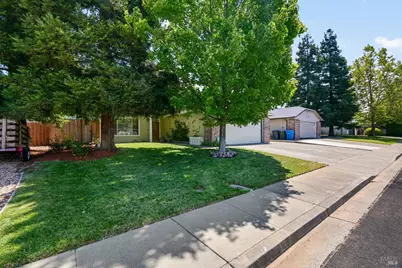 1025 Cinnabar Way, Vacaville, CA 95687 - Photo 3