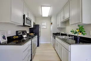 900 Cambridge Dr, Benicia, CA 94510 - Photo 3