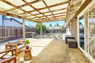500 Cypress St, Dixon, CA 95620 - Photo 25