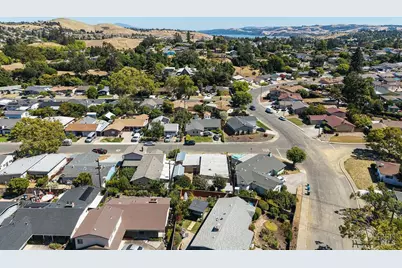 310 Bergwall Way, Vallejo, CA 94591 - Photo 33
