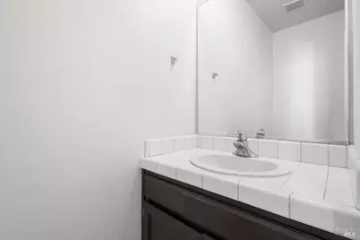 676 McClelland Drive, Windsor, CA 95492 - Photo 33