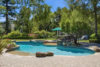 18880 Bella Vina, Saratoga, CA 95070 - Photo 83