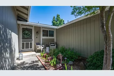 107 Cheyenne Drive, Vacaville, CA 95688 - Photo 3