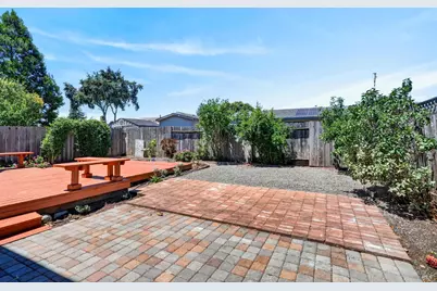 5017 Oak Park Way, Santa Rosa, CA 95409 - Photo 31