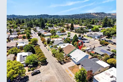 5017 Oak Park Way, Santa Rosa, CA 95409 - Photo 37