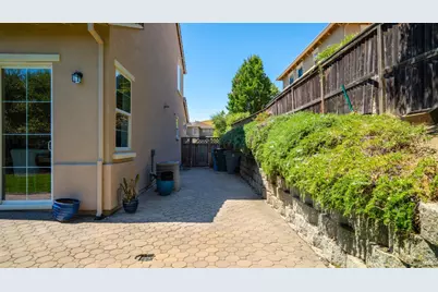 1516 Landmark Drive, Vallejo, CA 94591 - Photo 35