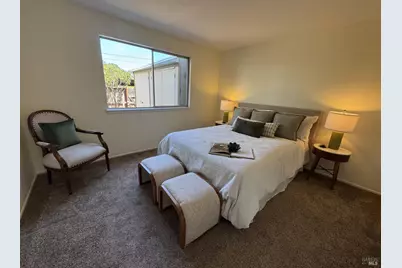 1056 Los Gamos Road #E, San Rafael, CA 94903 - Photo 9