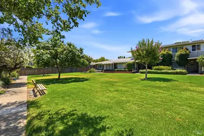 1056 Los Gamos Road #E, San Rafael, CA 94903 - Photo 3