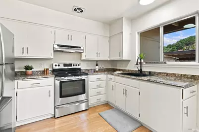 1056 Los Gamos Road #E, San Rafael, CA 94903 - Photo 11