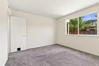 1056 Los Gamos Road #E, San Rafael, CA 94903 - Photo 21