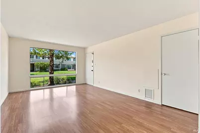 1056 Los Gamos Road #E, San Rafael, CA 94903 - Photo 7