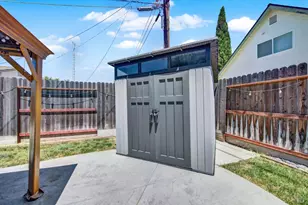 221 S 8th St, Dixon, CA 95620 - Photo 45