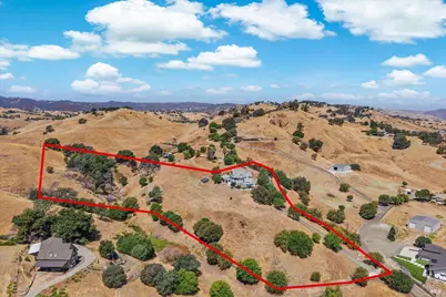 3928 Sierra Vista Drive, Vacaville, CA 95688 - Photo 97