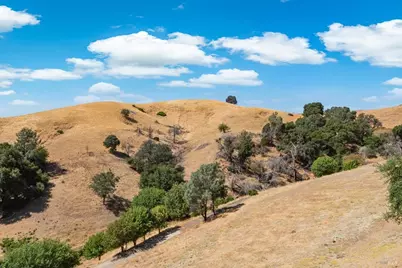 3928 Sierra Vista Drive, Vacaville, CA 95688 - Photo 77
