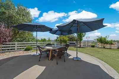 3928 Sierra Vista Drive, Vacaville, CA 95688 - Photo 73