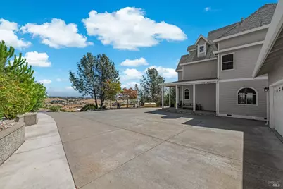3928 Sierra Vista Drive, Vacaville, CA 95688 - Photo 81