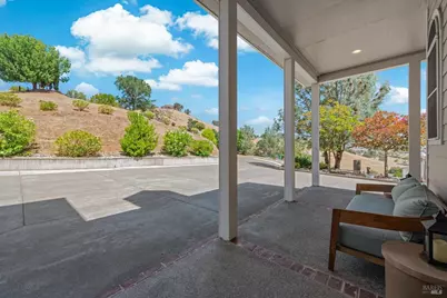 3928 Sierra Vista Drive, Vacaville, CA 95688 - Photo 7