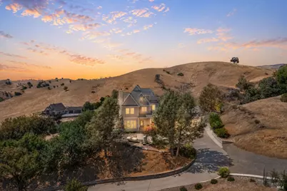 3928 Sierra Vista Drive, Vacaville, CA 95688 - Photo 97
