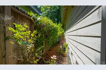 950 Wright Street, Santa Rosa, CA 95404 - Photo 35