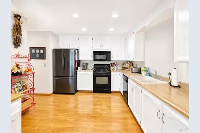 840 Hudis Street, Rohnert Park, CA 94928 - Photo 19