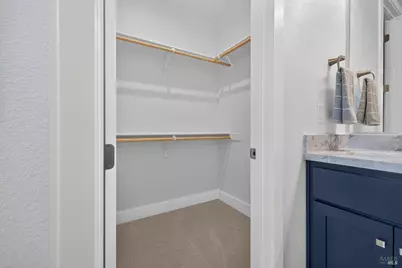 2442 Linwood Avenue, Santa Rosa, CA 95404 - Photo 33