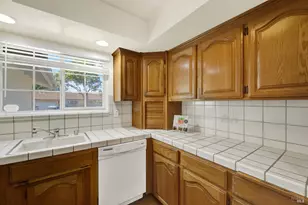 272 Jasmine St, Fairfield, CA 94533 - Photo 21