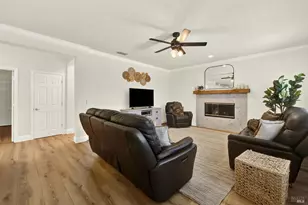 818 Westgate Dr, Vacaville, CA 95687 - Photo 19