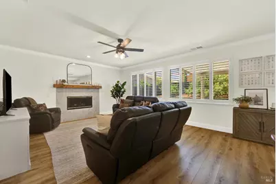 818 Westgate Drive, Vacaville, CA 95687 - Photo 3