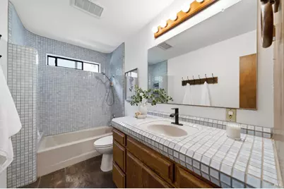 2031 Madrone Avenue, Healdsburg, CA 95448 - Photo 21