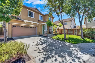 380 Mountain Meadows Drive, Fairfield, CA 94534 - Photo 11