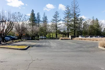 8733 Lakewood Drive, Windsor, CA 95492 - Photo 5