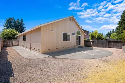 7486 Mercedes Way, Rohnert Park, CA 94928 - Photo 35