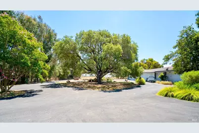 530 Oasis Drive, Santa Rosa, CA 95407 - Photo 3