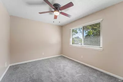 122 Del Rio Court #4, Vacaville, CA 95687 - Photo 19