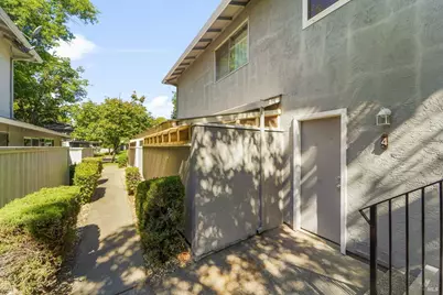 122 Del Rio Court #4, Vacaville, CA 95687 - Photo 3