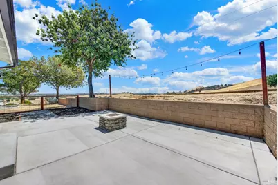 7425 English Hills Road, Vacaville, CA 95688 - Photo 45