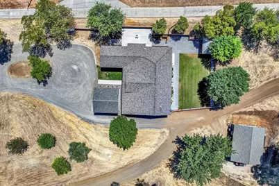 7425 English Hills Road, Vacaville, CA 95688 - Photo 59