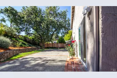 1 Plata Court, Novato, CA 94947 - Photo 31