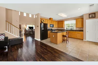 204 Millbrook Drive, Pittsburg, CA 94565 - Photo 13