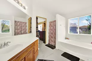 204 Millbrook Dr, Pittsburg, CA 94565 - Photo 33