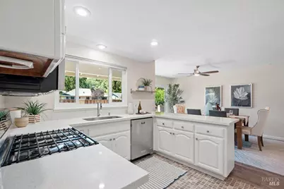 14 Oakgreen, Santa Rosa, CA 95409 - Photo 5