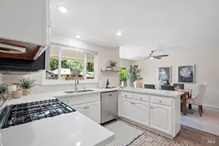 14 Oakgreen, Santa Rosa, CA 95409 - Photo 5