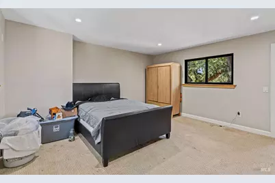 14183 Chalk Hill Road, Healdsburg, CA 95448 - Photo 19