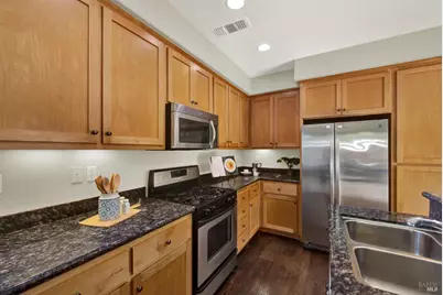 911 Walden Court, Fairfield, CA 94533 - Photo 25